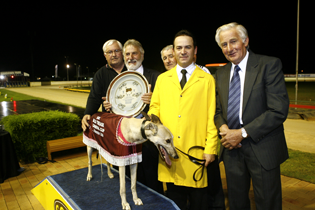 Fallen Zorro & Connections After The 2008 Bold Trease Carnival Cup With Bold Treases Trainer Norm McCullagh