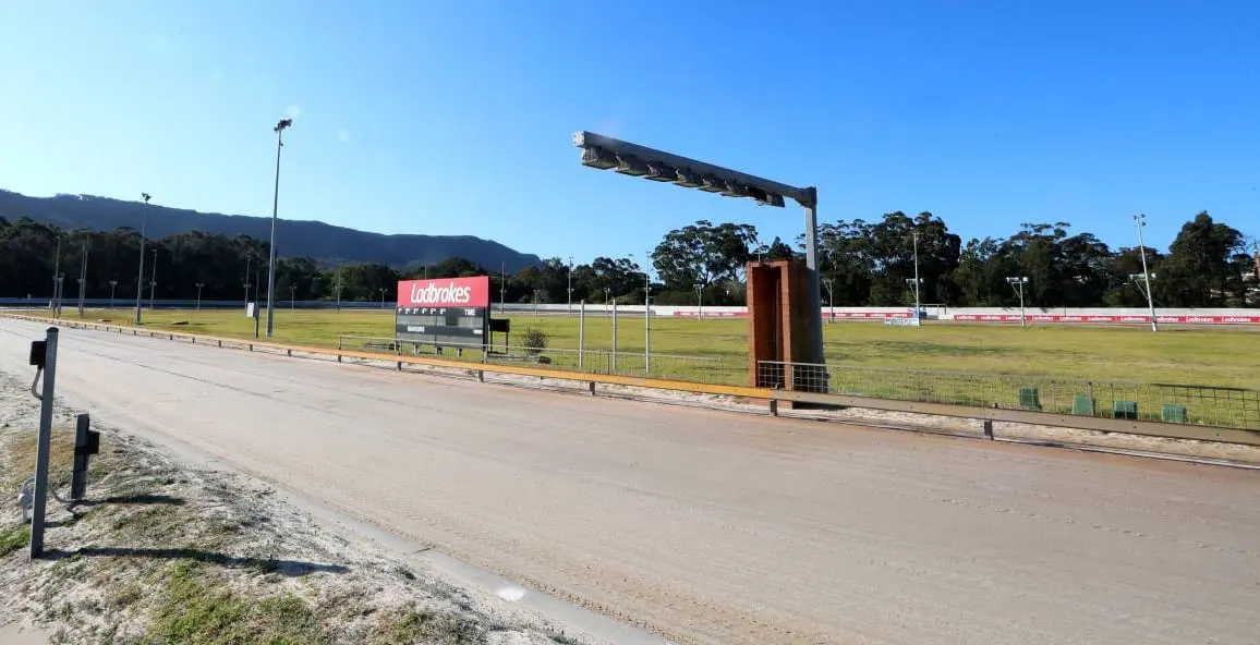 Bulli Greyhound Track